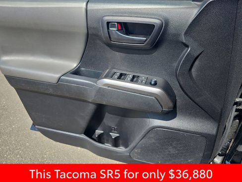 Used 2023 Toyota Tacoma SR5 AWD/4WD image 34