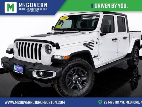 Used 2022 Jeep Gladiator Sport image 1