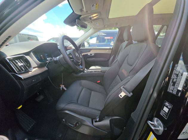 Used 2026 Volvo XC90 B6 Plus AWD/4WD image 3