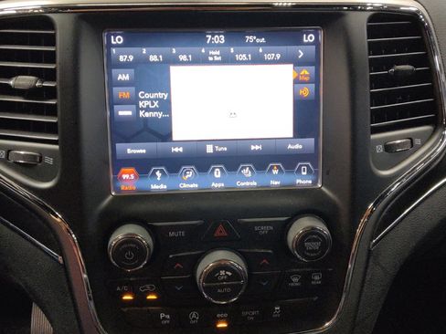 Used 2018 Jeep Grand Cherokee Limited AWD/4WD image 25