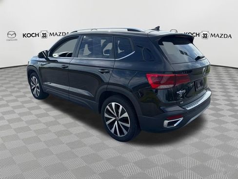 Used 2022 Volkswagen Taos SE image 6