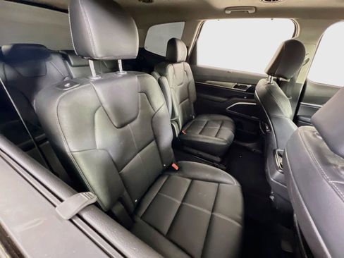 Used 2022 Kia Telluride EX w/ EX Premium Package AWD/4WD image 28