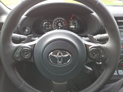 Used 2023 Toyota GR86 Premium w/ ALL Weather Mat Package (TMS) RWD image 23