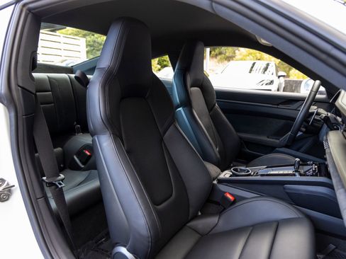 Certified 2024 Porsche 911 Carrera GTS RWD image 44