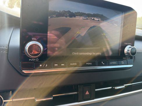 Used 2023 Mitsubishi Outlander ES FWD image 13