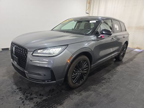 Used 2024 Lincoln Corsair AWD w/ Equipment Group 101A image 2