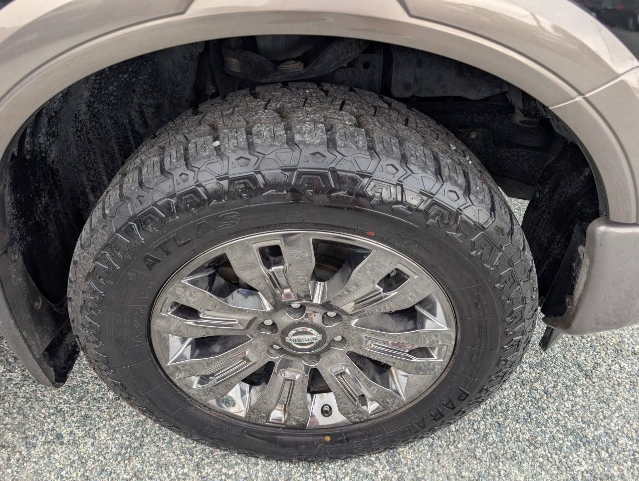 Used 2018 Nissan Titan Platinum Reserve w/ Platinum Utility Package RWD image 4