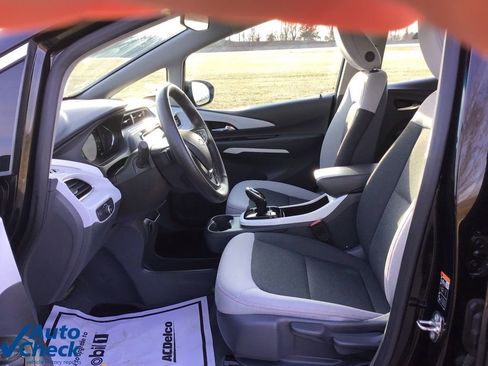 Used 2019 Chevrolet Bolt LT image 25