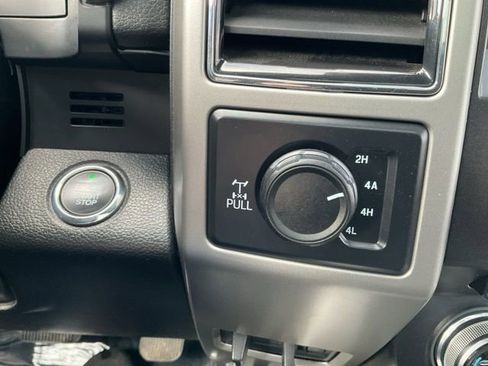 Used 2018 Ford F150 Lariat w/ Equipment Group 502A Luxury image 35