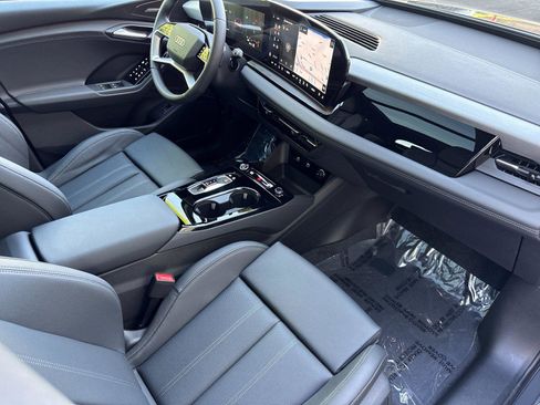 New 2025 Audi Q6 e-tron Premium Plus AWD/4WD image 15