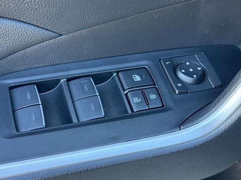 Used 2025 Toyota RAV4 XLE w/ Weather Package image 13