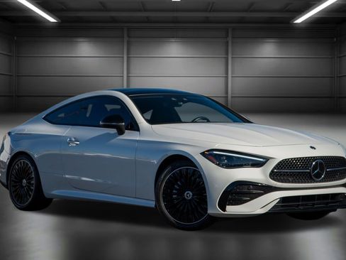 Used 2024 Mercedes-Benz CLE 300 4MATIC Coupe image 4