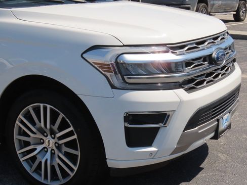 Used 2022 Ford Expedition Platinum RWD image 6