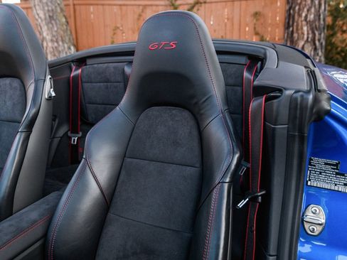 Used 2016 Porsche 911 Cabriolet image 20