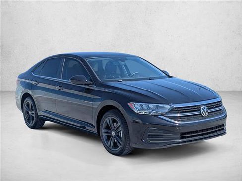 Used 2022 Volkswagen Jetta SE FWD image 3