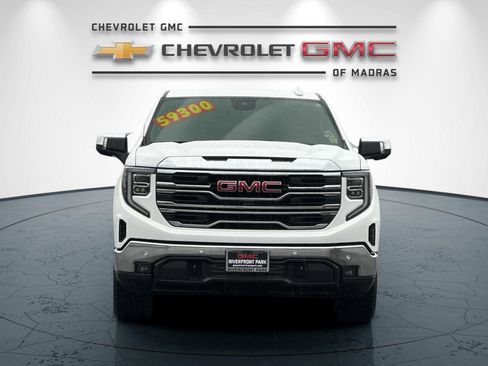 Used 2024 GMC Sierra 1500 SLT w/ SLT Premium Plus Package AWD/4WD image 8