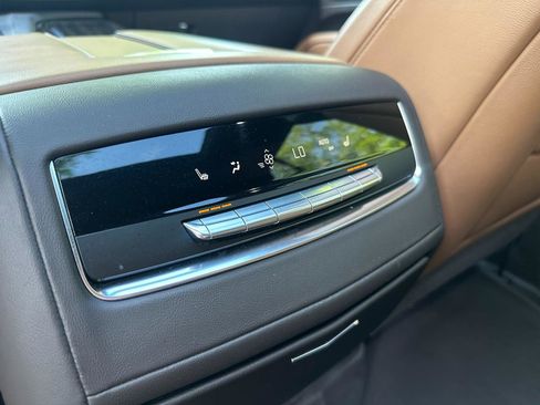 Used 2021 Cadillac Escalade ESV Sport w/ Driver Assist Tech Package image 23