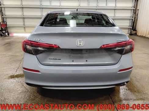 Used 2022 Honda Civic Sport image 8