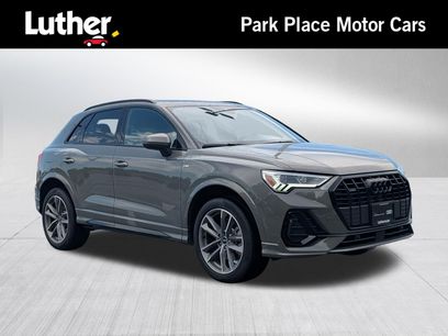 Certified 2025 Audi Q3 2.0T Premium w/ Convenience Package