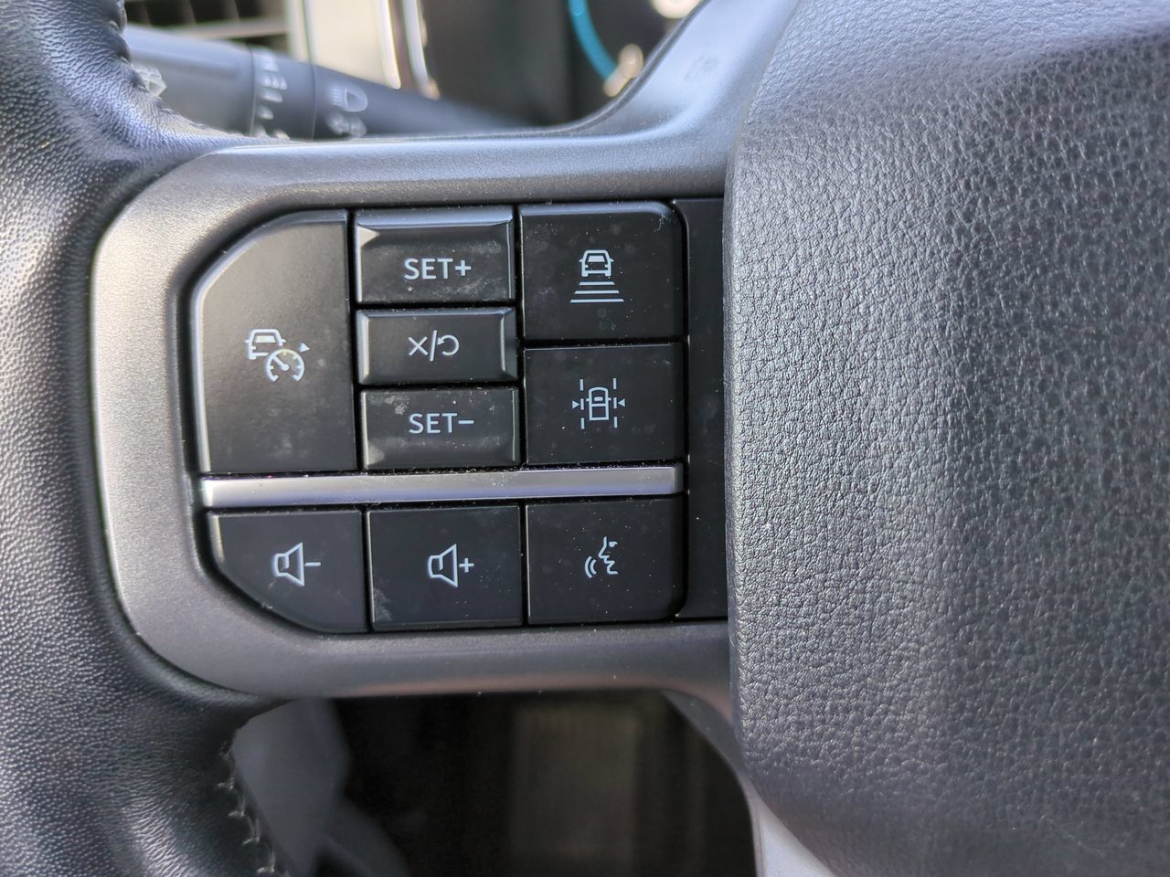 Used 2023 Ford F150 Lariat w/ Equipment Group 502A High AWD/4WD image 24