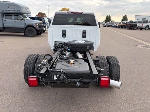 New 2026 GMC Sierra 3500 Pro w/ Convenience Package image 6