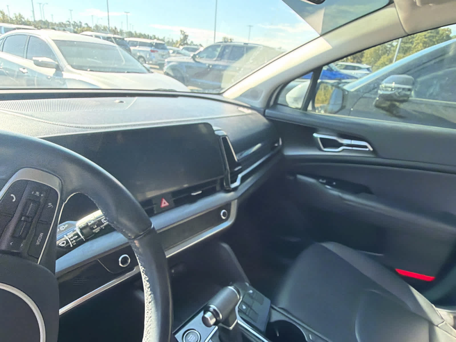 Used 2024 Kia Sportage EX FWD image 9
