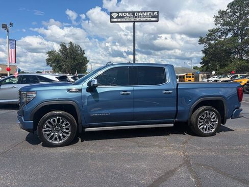 Used 2025 GMC Sierra 1500 Denali Ultimate AWD/4WD image 1