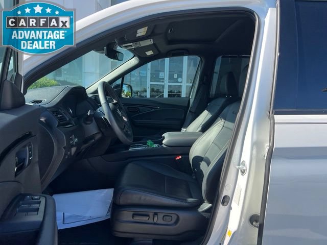 Used 2025 Honda Passport Black Edition image 8