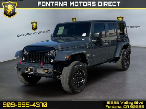 Used 2016 Jeep Wrangler Unlimited Sahara w/ Connectivity Group AWD/4WD image 1
