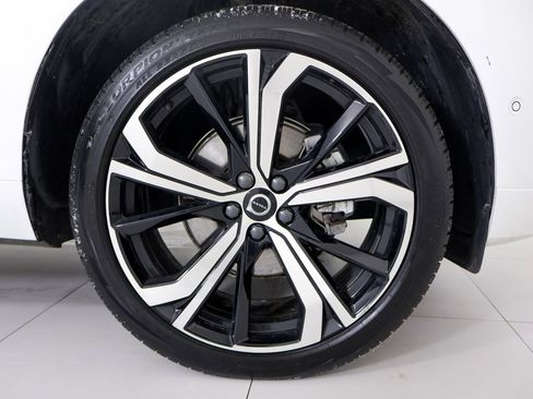 Used 2025 Volvo XC60 B5 Ultra w/ Protection Package Premier image 31