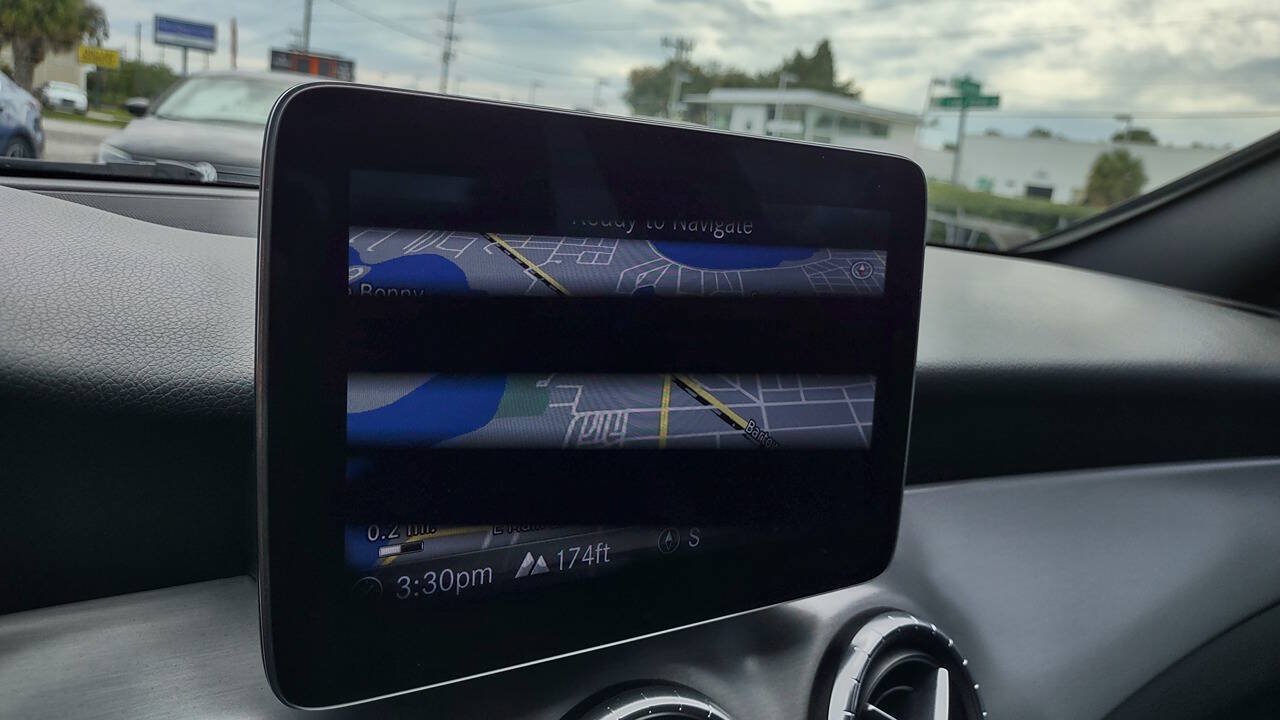 Used 2018 Mercedes-Benz CLA 250 image 21