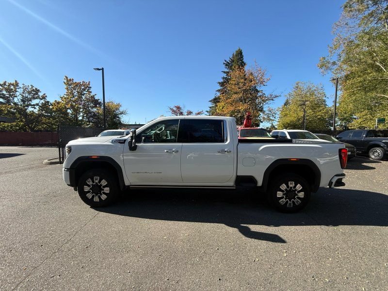 Used 2024 GMC Sierra 2500 Denali w/ Denali Reserve Package AWD/4WD image 23