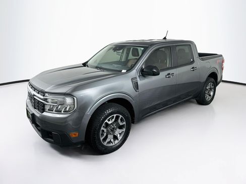 Used 2024 Ford Maverick Lariat w/ FX4 Off-Road Package AWD/4WD image 3