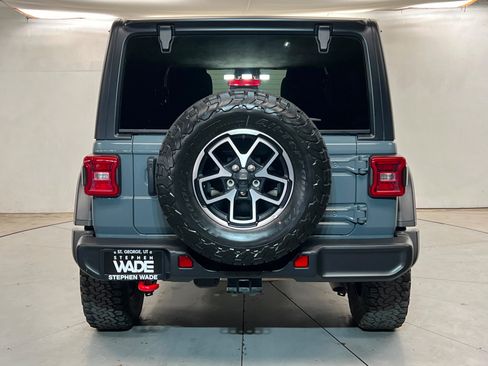Certified 2026 Jeep Wrangler Unlimited Rubicon AWD/4WD image 4