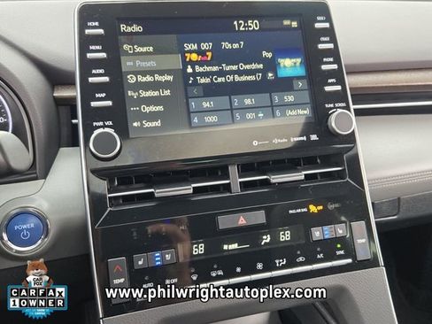 Used 2019 Toyota Avalon Limited image 22