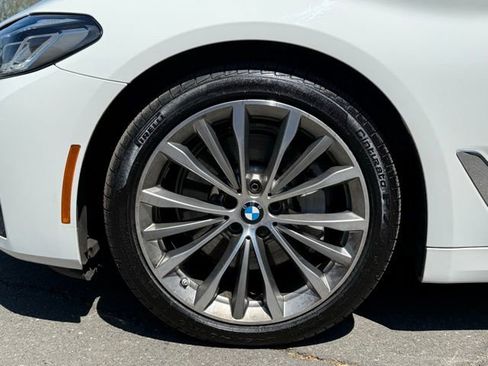 Used 2022 BMW 530i xDrive w/ Convenience Package image 20