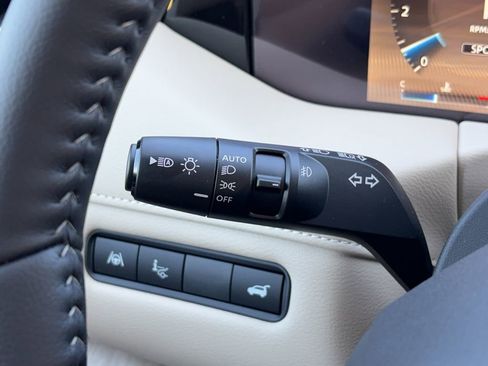New 2026 Nissan Armada Platinum RWD image 13