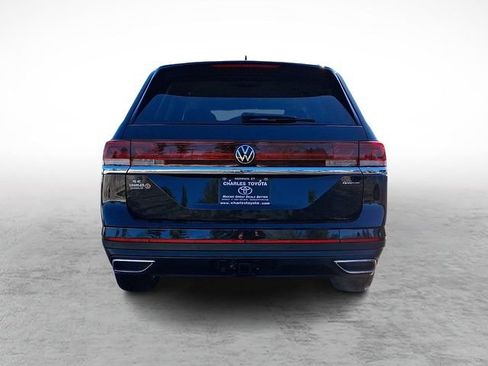 Used 2025 Volkswagen Atlas SE image 5