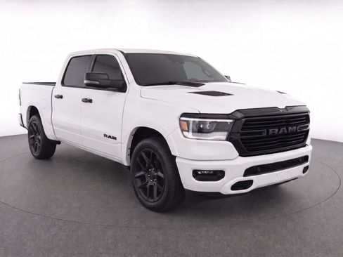 Used 2024 RAM 1500 Laramie AWD/4WD image 7