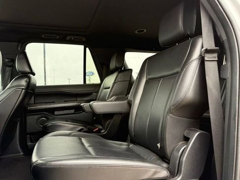 Used 2021 Ford Expedition Max XLT RWD image 17