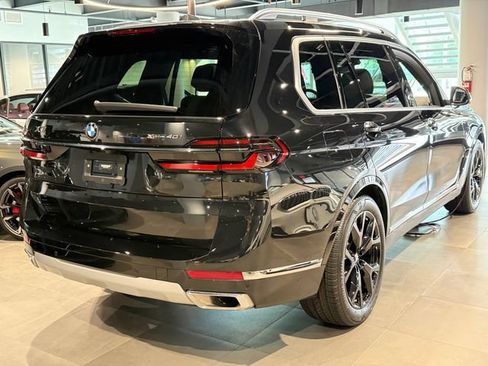 Certified 2024 BMW X7 xDrive40i w/ Parking Assistance Package AWD/4WD image 4
