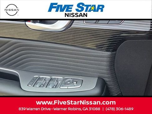 Used 2024 Hyundai Palisade Calligraphy image 30