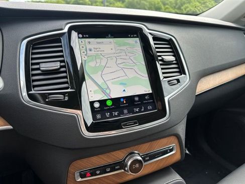 Certified 2024 Volvo XC90 T8 Plus AWD/4WD image 24