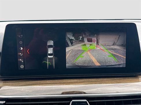 Used 2018 BMW 530e image 15