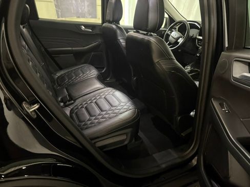 Used 2024 Ford Escape Platinum w/ Premium Technology Package image 27