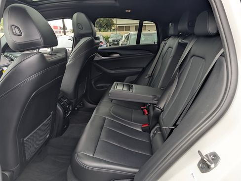 Used 2022 BMW X4 xDrive30i w/ Parking Assistance Package AWD/4WD image 17