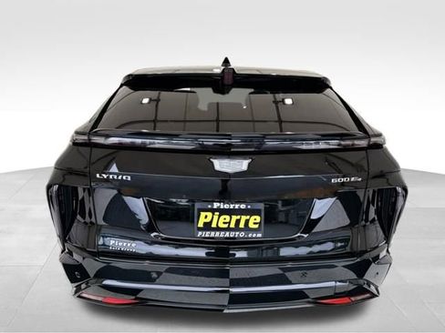 Used 2025 Cadillac Lyriq Sport image 3