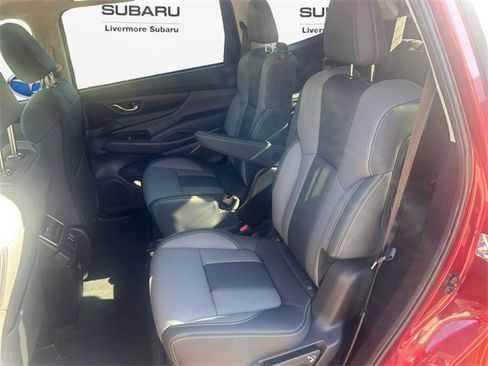 Used 2025 Subaru Ascent Onyx Edition image 10
