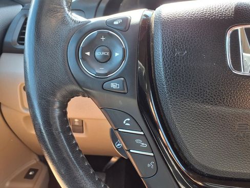 Used 2018 Honda Ridgeline RTL-E image 21
