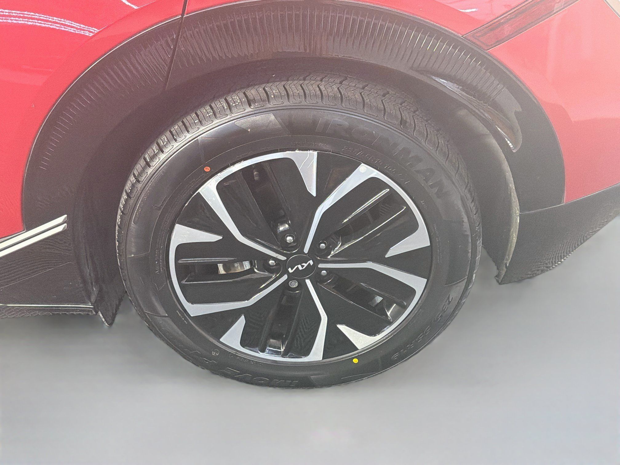 Used 2023 Kia EV6 Wind RWD image 11